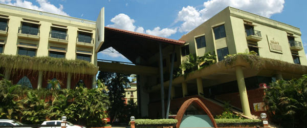 Banyan-Tree-Courtyard.jpg